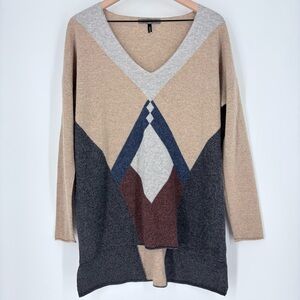 Quinn Tan Gray Cashmere Geometric V-neck Sweater